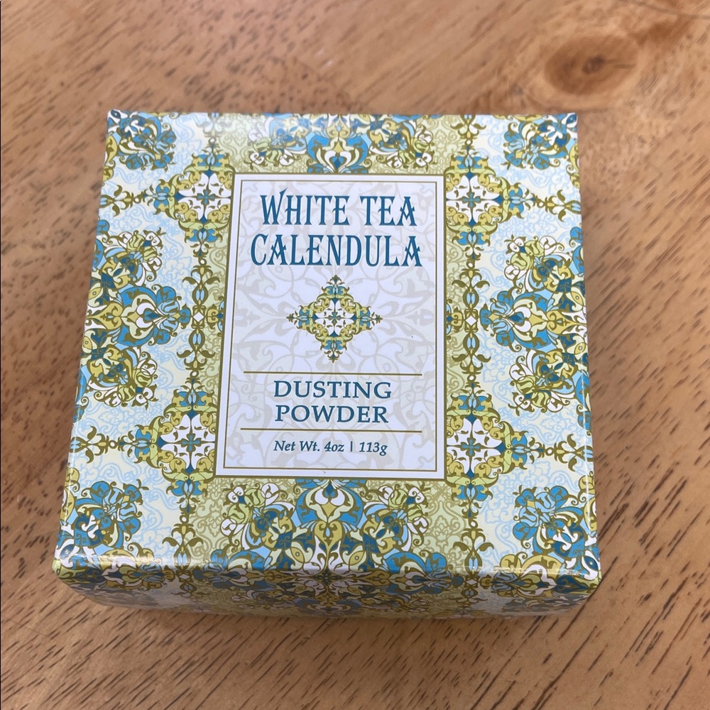 Greenwich Bay Trading Co. White Tea Calendula Dusting Powder 4 oz